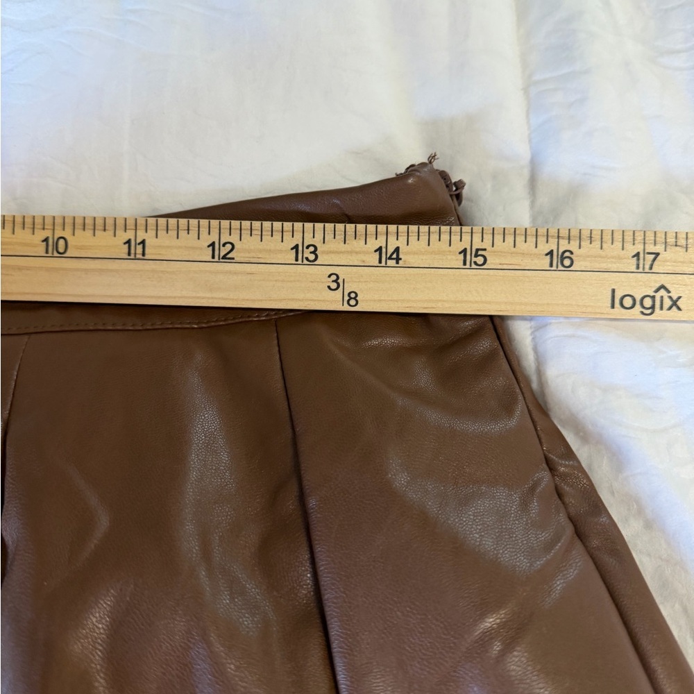 Better Be Brown Faux Leather Pleated Mini Skort Size Large - Picture 7 of 7